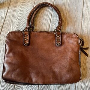 Costanza Rota retro 3 zip section Italian leather bag. 13x9x6, well loved, EUC